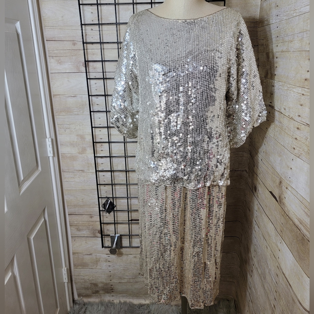 Vintage shomax silk sequined 2pc dress.
